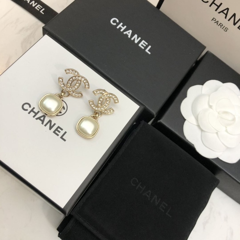Ch**el earrings